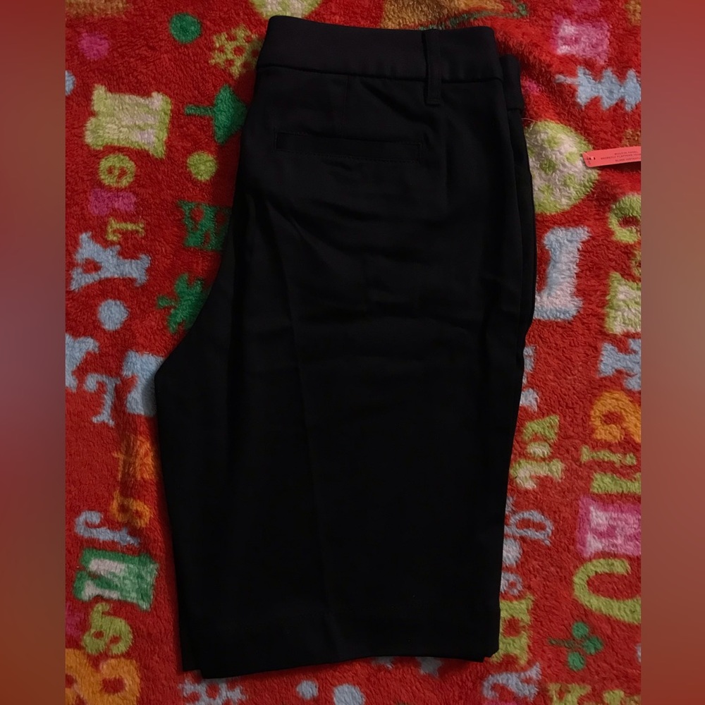 NWT St. John's Bay Black Bermuda Shorts - Picture 6 of 11